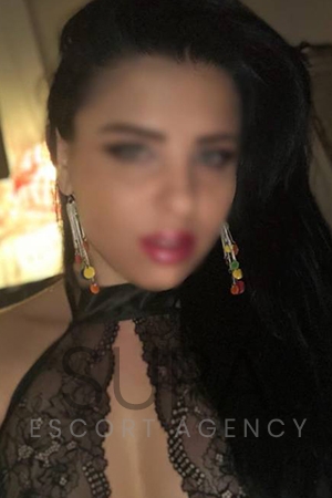 Diane taking a selfie in black lace lingerie
